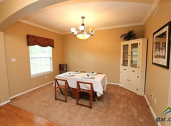 4th image of 201 Post Oak Ct