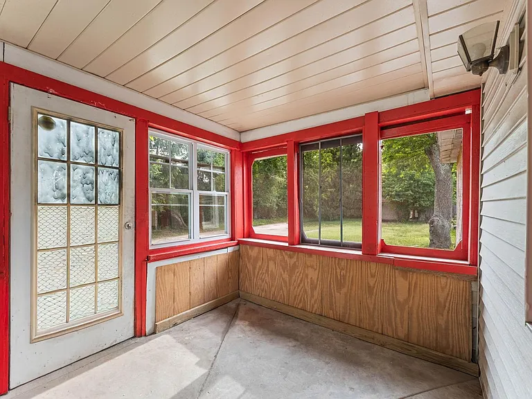 66 Ford Rd — Photo 15