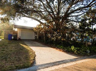 528 Manor Dr, Dunedin, FL 34698