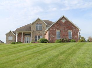 8410 Timber Ridge Dr, Edwardsville, IL 62025