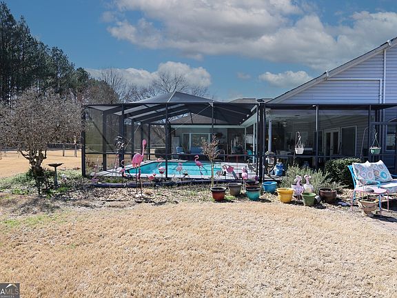 5th image of 4821 Lenora Church Rd