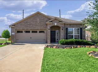 9446 Calm Amber Dr, Iowa Colony, TX 77583