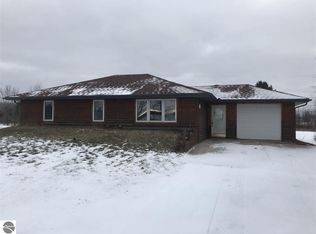 8532 Lavere Rd, Hale, MI 48739