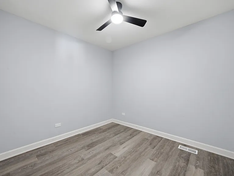 407 Laurel Ave — Photo 6