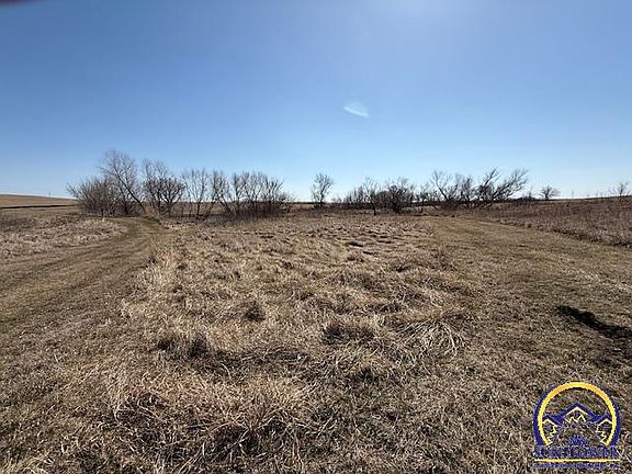 4th image of 2815 Road V