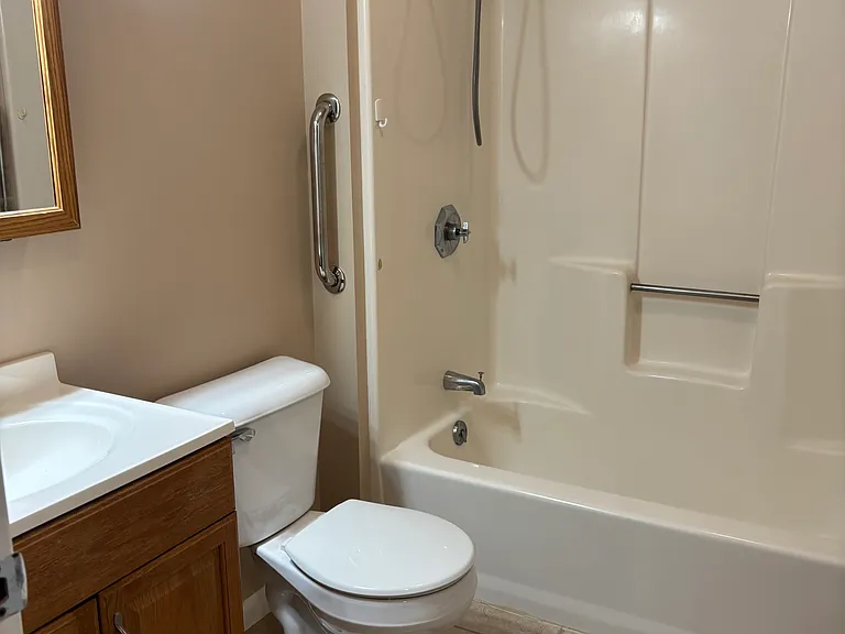 9 Apache Dr #D — Photo 4