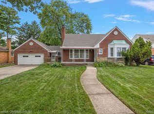 6855 N Lafayette St, Dearborn Heights, MI 48127