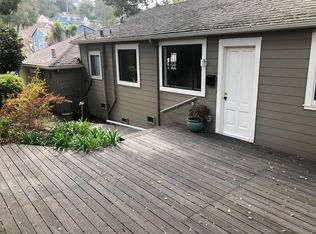 1084 Trestle Glen Rd, Oakland, CA 94610