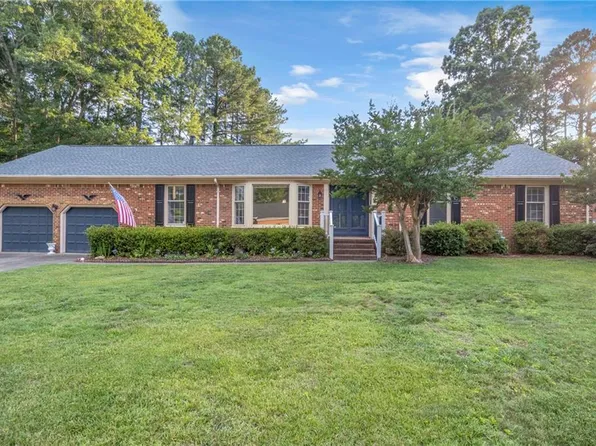 3208 Meadowbrook Ln, Chesapeake, VA 23321