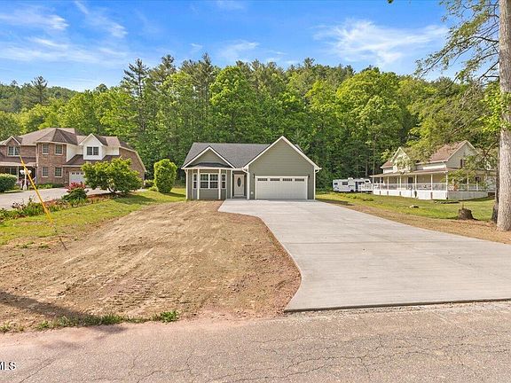 2nd image of 517 Sciota Rd