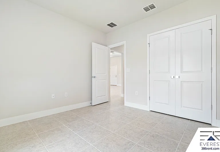 67 Brewster Ln — Photo 29