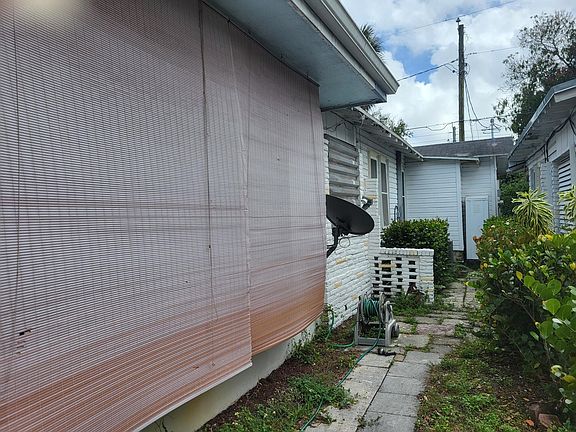 2nd image of 500 SW 8th Street