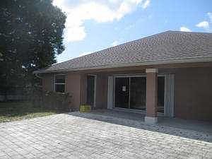 3rd image of 5993 Loxahatchee Pines Dr