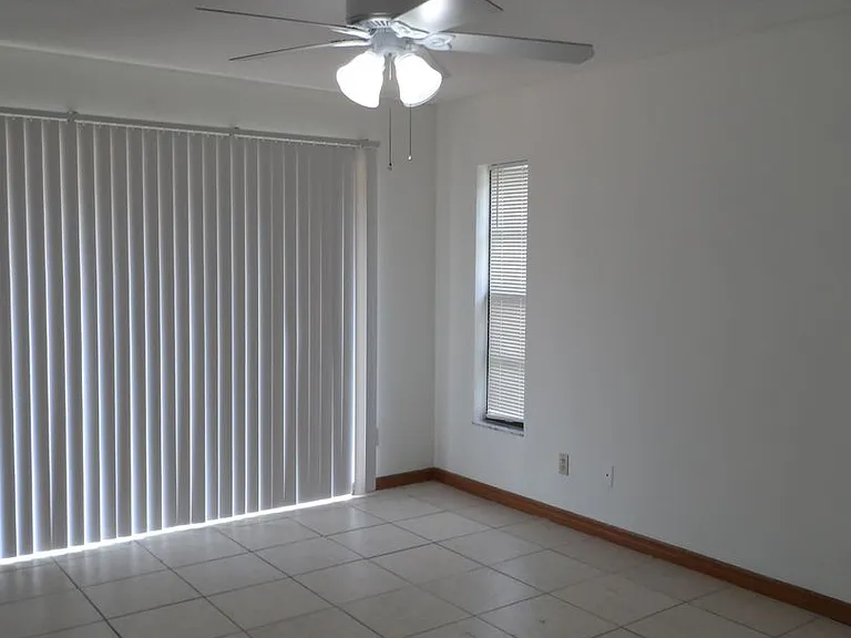 1820 Corolla Ct — Photo 12