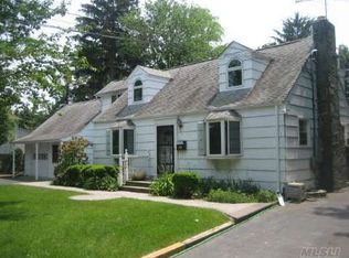 12 E 25th St, Huntington Station, NY 11746
