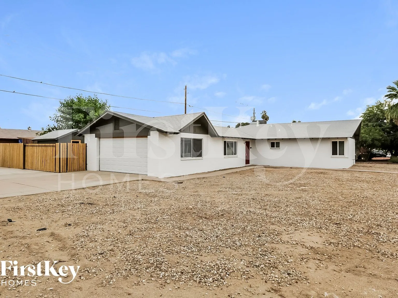 3 bed, 2.0 bath, 2116 sqft, $2,365 — Photo 2