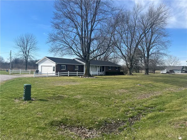 14158 N 800th St, Robinson, IL 62454