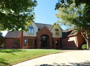 2001 Circle Lake Dr, Dodge City, KS 67801
