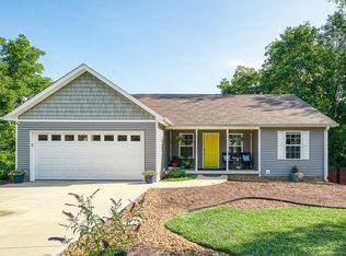 312 E Bronson St, Sparta, TN 38583