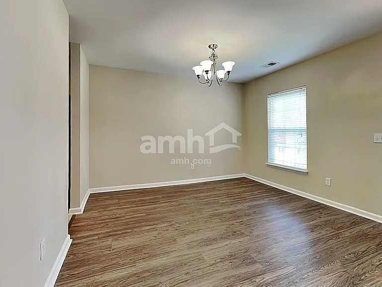 154 Decatur Dr — Photo 5