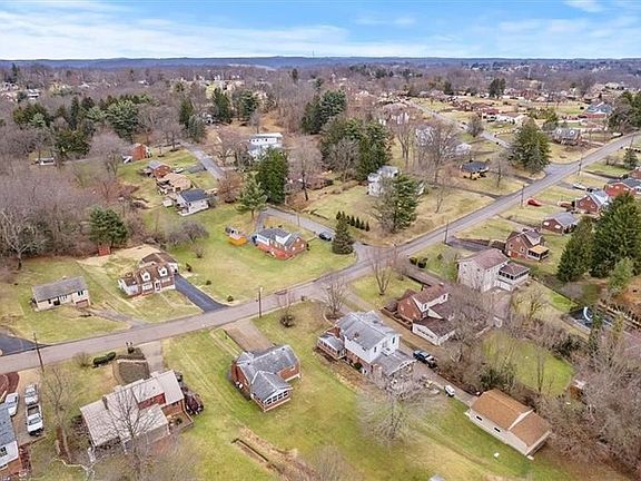 2nd image of 21 Essex Dr