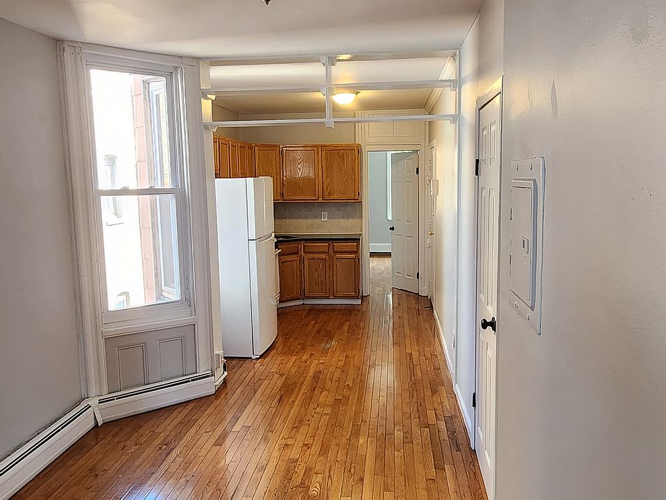 1st image of 40 Laidlaw Ave #C