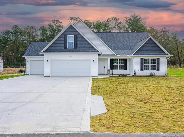 1065 Moonland Dr, Stedman, NC 28391