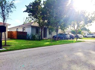 8818 SW 127th Ter, Miami, FL 33176