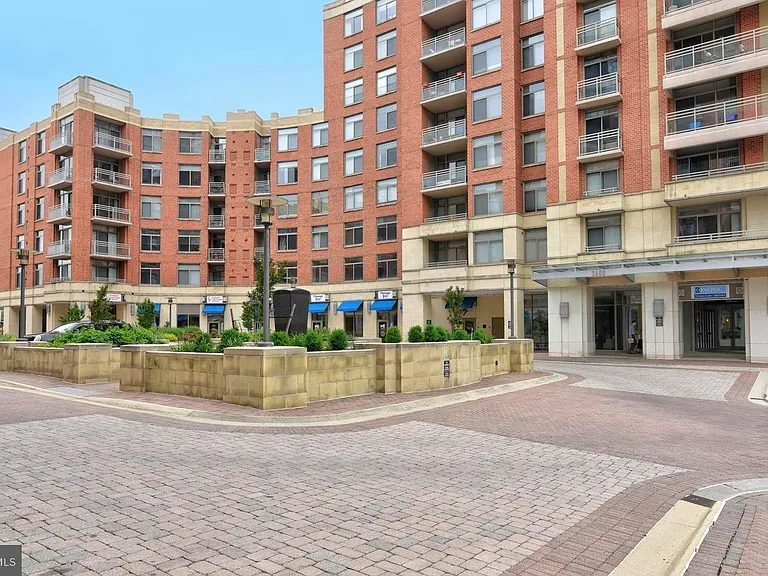 3600 Glebe Rd #507W — Photo 14