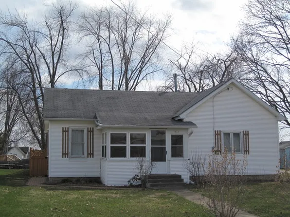 419 Clark St, Paw Paw, IL 61353