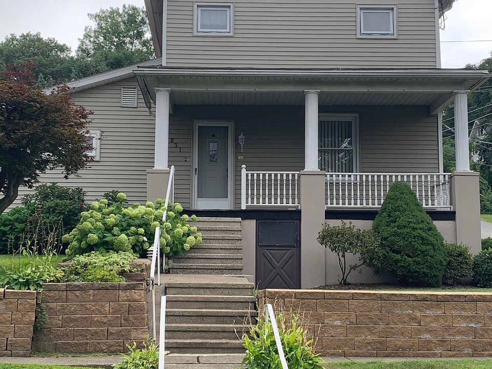 1st image of 831 Moltke Ave