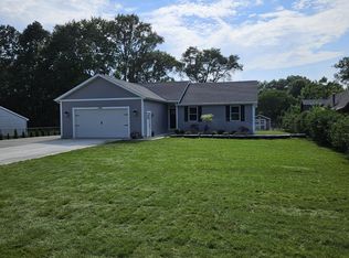 15161 161st Ave, Grand Haven, MI 49417