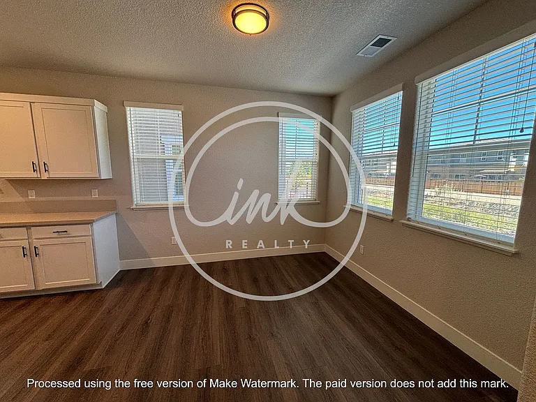 306 Cattail Cir — Photo 6