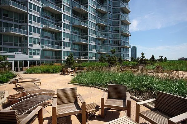 Sold by Compass | media 18