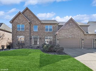 735 W Meryls Ct, Palatine, IL 60074