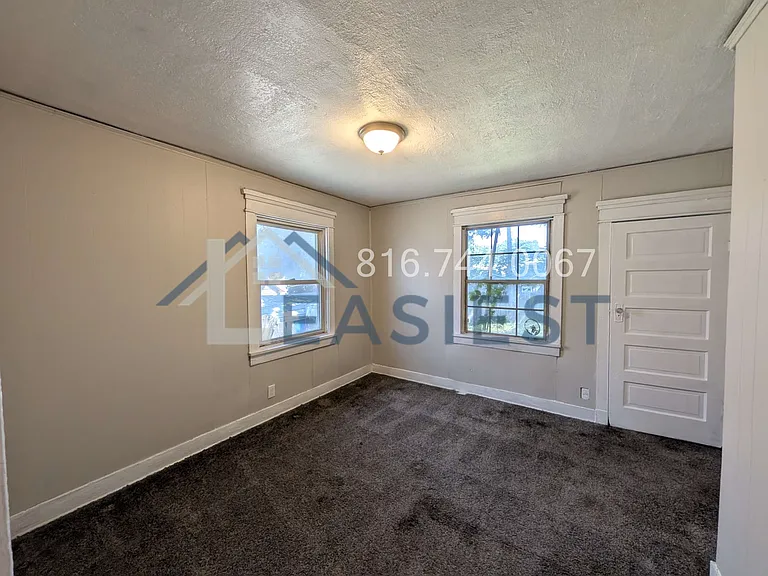 1604 E 43rd St — Photo 12