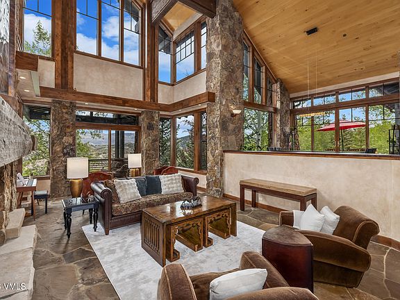 3rd image of 32 Stag Gulch Ct