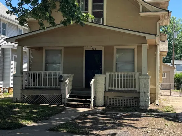424 NE Scotland Ave, Topeka, KS 66616