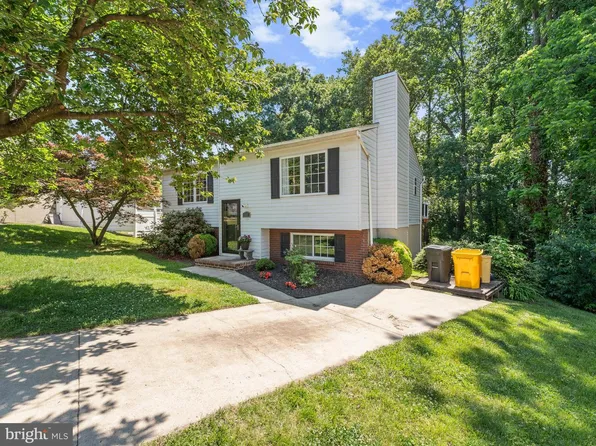 7107 Pickering Ct, Glen Burnie, MD 21061