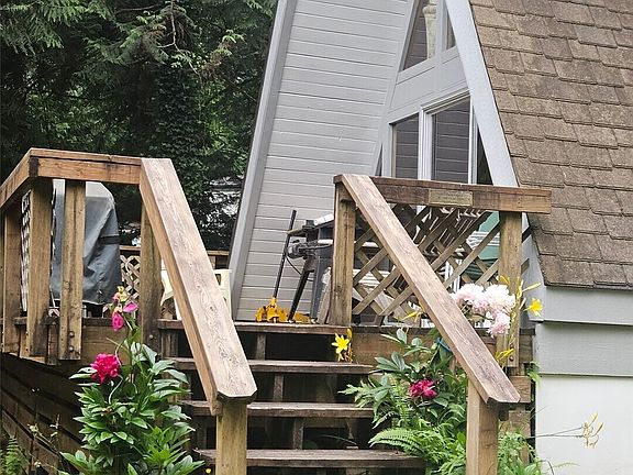 3rd image of 90 E falls Place E