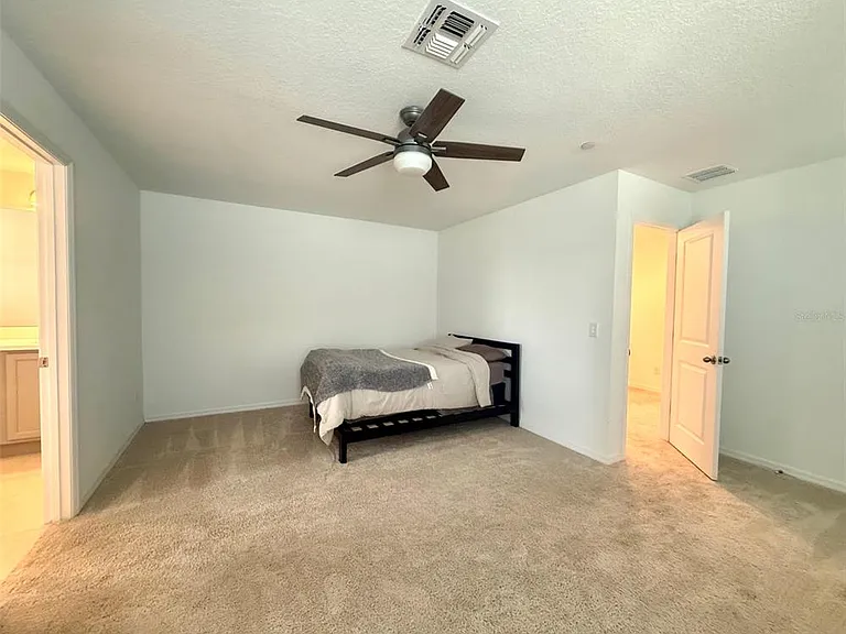 8618 Warburg Aly — Photo 11
