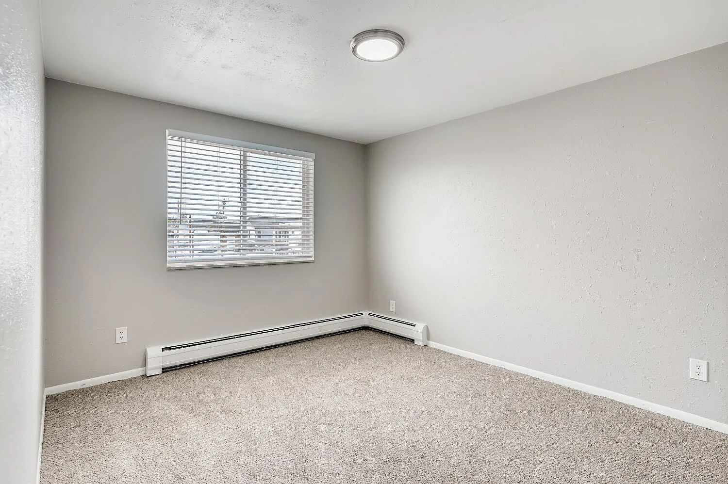 1 bed, 1.0 bath, 650 sqft, $1,140 — Photo 4