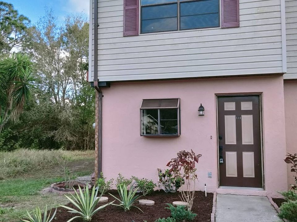 1st image of 134 Lavender Ave