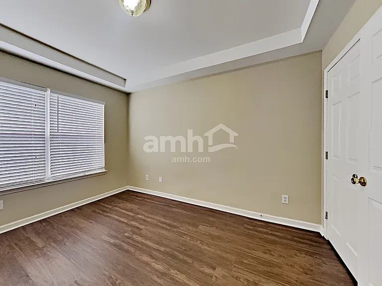1209 Bending Creek Dr — Photo 16