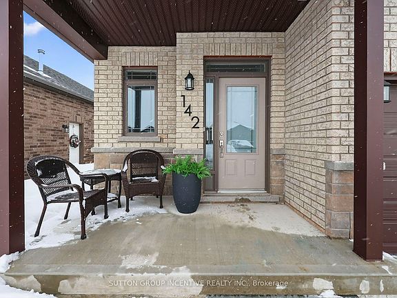 2nd image of 142 Ritchie Cres