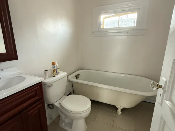 1029 84th St Floor 2, Brooklyn, NY 11228