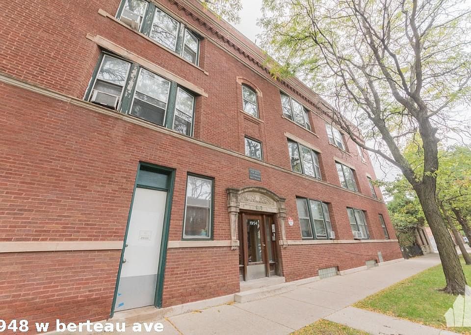 1st image of 1948 W Berteau Ave #825