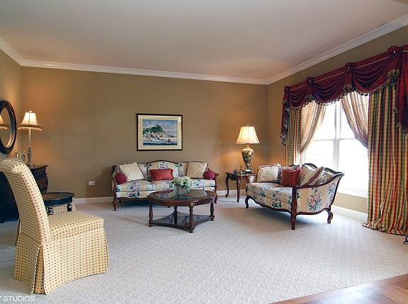 3rd image of 27119 Thornwood Blvd