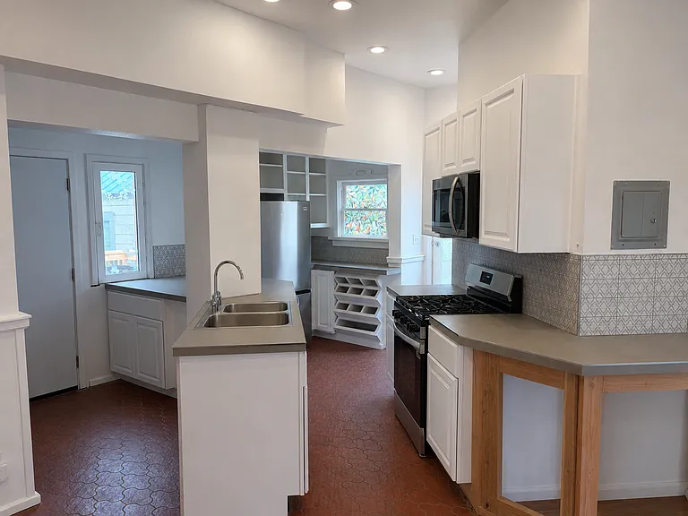 Recently renovated kitchen to serve all your guest and all your needs. All new appliances.