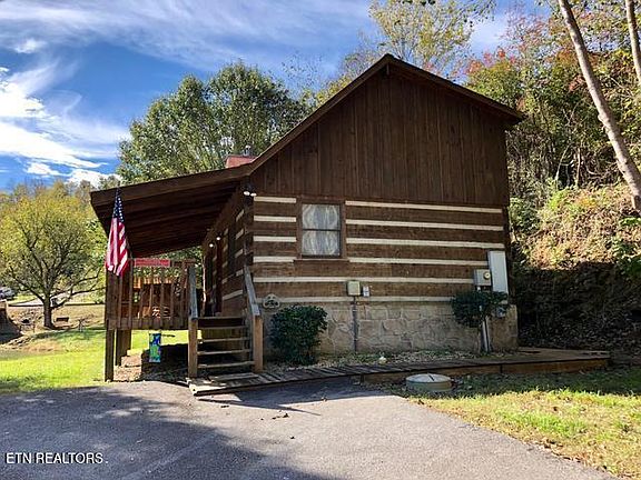 2nd image of 432 Hideaway Ridge Cir